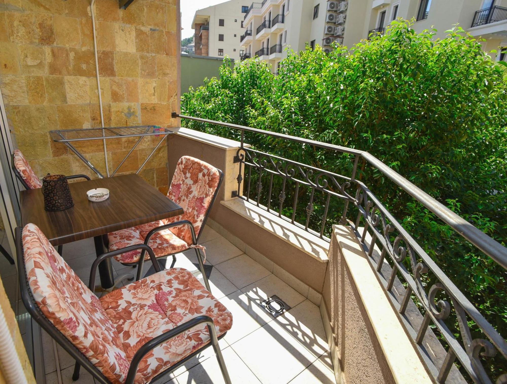 Apartment Golden Lavender Budva Exterior foto